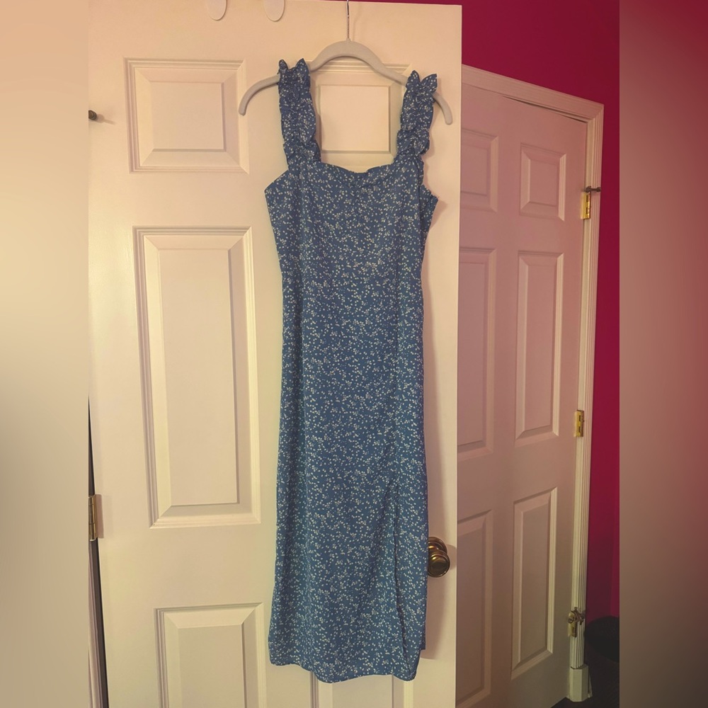 Blue Floral Sleeveless Midi Dress